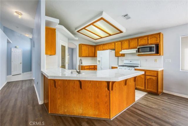 13900 Spring Valley Pkwy, Victorville, CA 92395