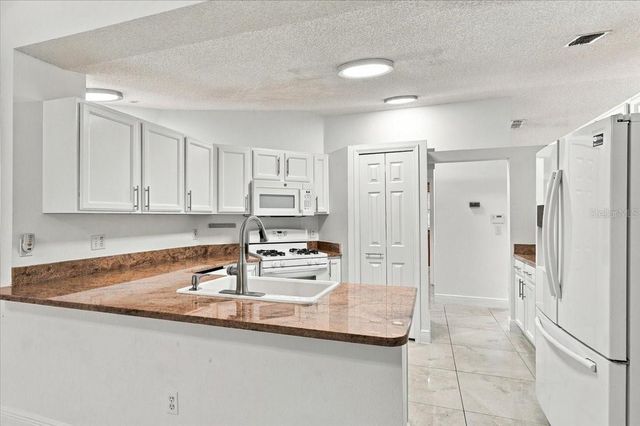 5156 HEATHERSTONE COURT, Kissimmee, FL 34758