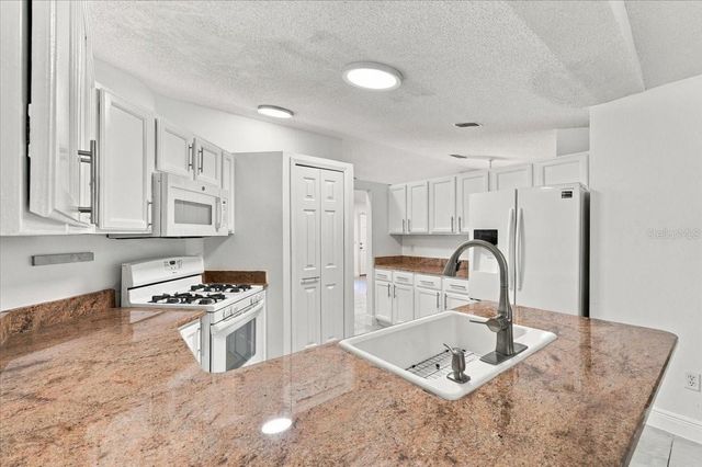 5156 HEATHERSTONE COURT, Kissimmee, FL 34758