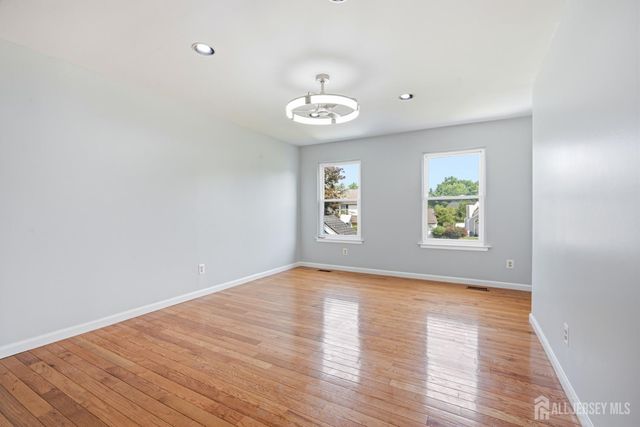 3 Karnell Court, Edison, NJ 08820