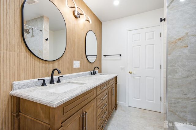 3 Karnell Court, Edison, NJ 08820