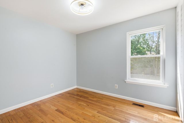 3 Karnell Court, Edison, NJ 08820
