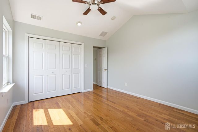 3 Karnell Court, Edison, NJ 08820