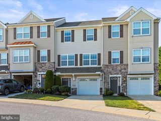 2458 SCHULTZ WAY #30, York, PA 17402