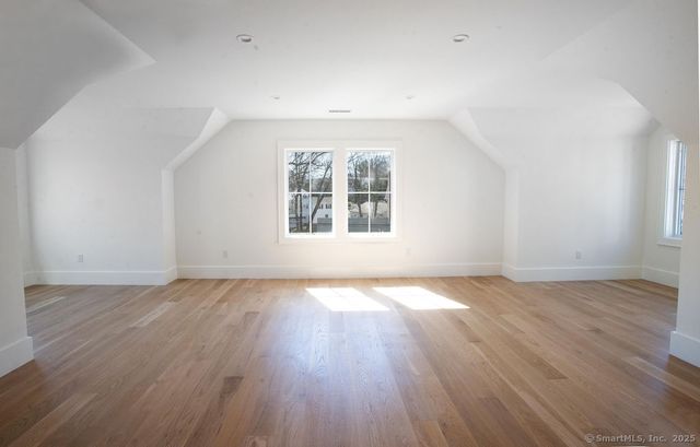 6 Down River Road B, New Canaan, CT 06840