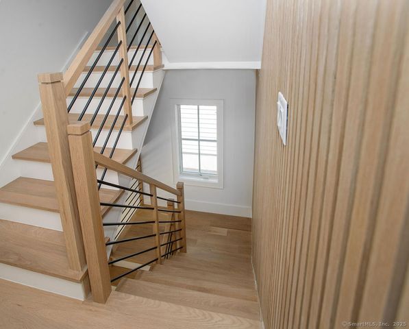 6 Down River Road B, New Canaan, CT 06840