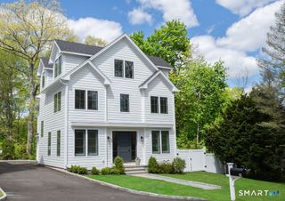 6 Down River Road B, New Canaan, CT 06840