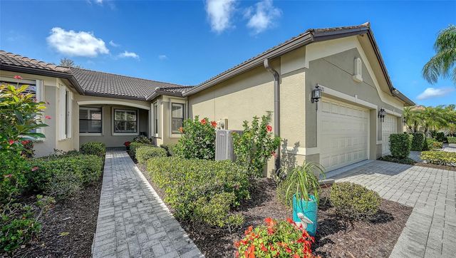 11121 CAMPAZZO DRIVE, Venice, FL 34292
