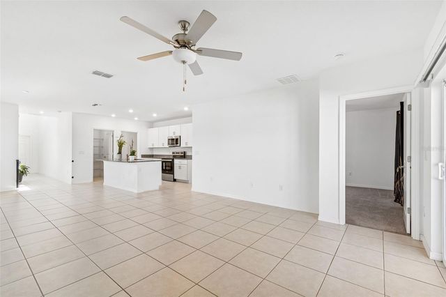 6450 BACK FORTY LOOP, Zephyrhills, FL 33541