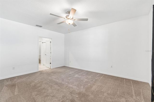 6450 BACK FORTY LOOP, Zephyrhills, FL 33541