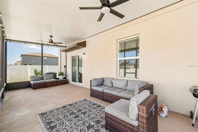6450 BACK FORTY LOOP, Zephyrhills, FL 33541