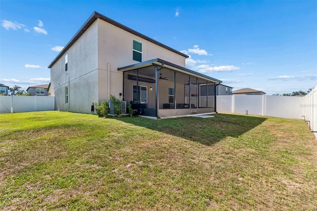6450 BACK FORTY LOOP, Zephyrhills, FL 33541