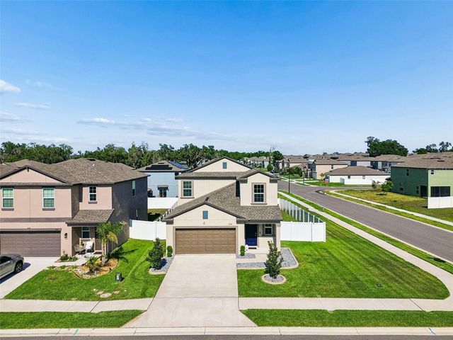 6450 BACK FORTY LOOP, Zephyrhills, FL 33541