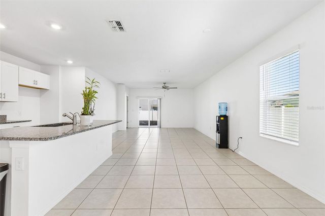 6450 BACK FORTY LOOP, Zephyrhills, FL 33541