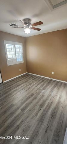 10706 N Hewitt Place, Oro Valley, AZ 85737