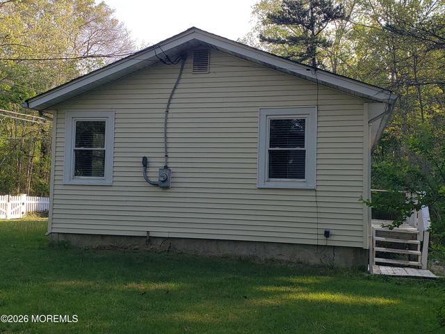 689 Freehold Road, Jackson, NJ 08527