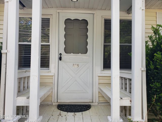 689 Freehold Road, Jackson, NJ 08527