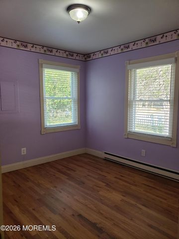 689 Freehold Road, Jackson, NJ 08527
