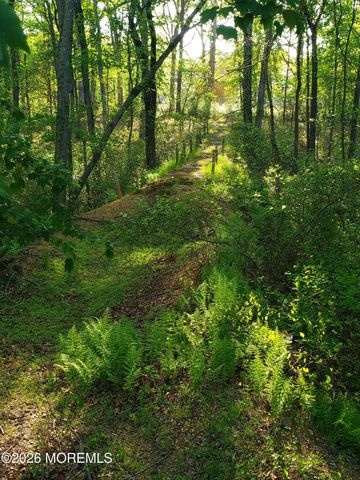 689 Freehold Road, Jackson, NJ 08527