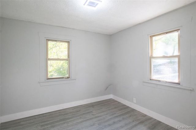 34 Crescent Drive, Pontiac, MI 48342