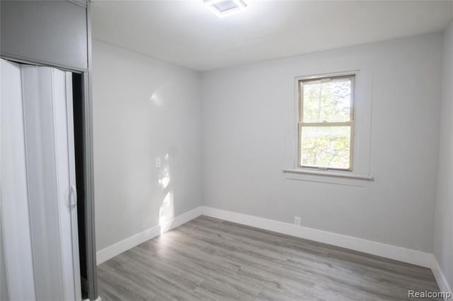 34 Crescent Drive, Pontiac, MI 48342
