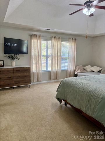 5367 Harvest Hill Drive, Harrisburg, NC 28075