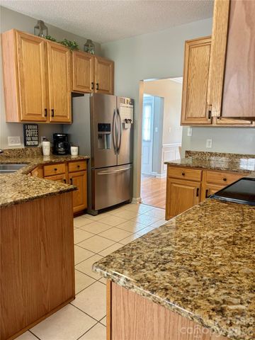 5367 Harvest Hill Drive, Harrisburg, NC 28075