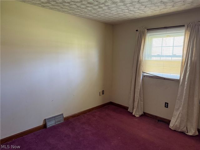 1420 Howe Drive, Brimfield, OH 44240