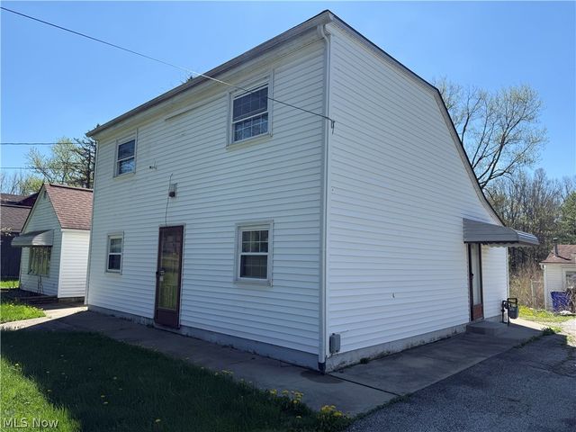 1420 Howe Drive, Brimfield, OH 44240