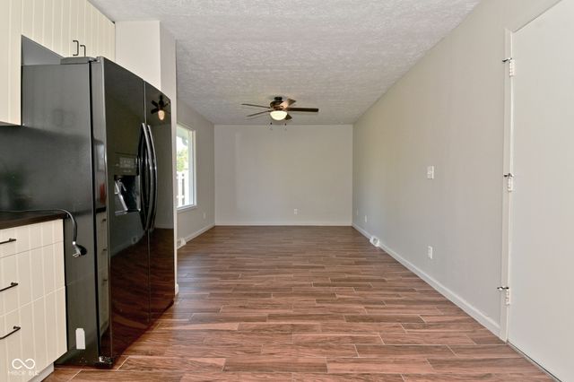 180 Briar Hill Drive, Whiteland, IN 46184