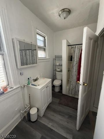 343 7Th Ave W, Newark City, NJ 07107