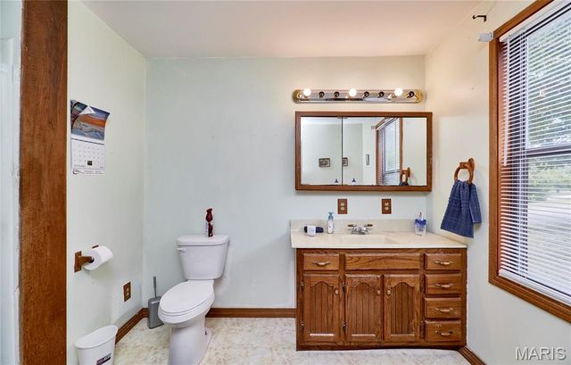 209 Timber Ridge Court, Troy, MO 63379