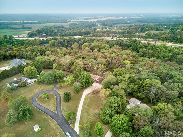 209 Timber Ridge Court, Troy, MO 63379