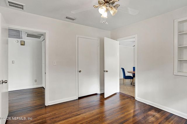 1353 LIVE OAK Lane, Jacksonville, FL 32207