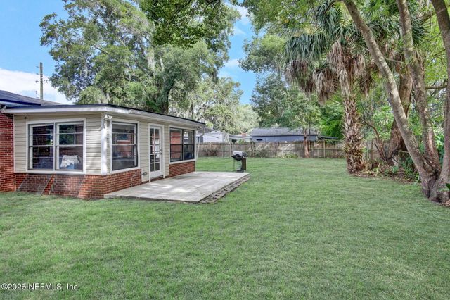 1353 LIVE OAK Lane, Jacksonville, FL 32207