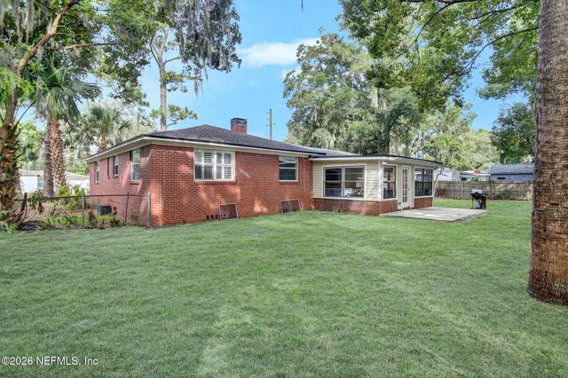 1353 LIVE OAK Lane, Jacksonville, FL 32207