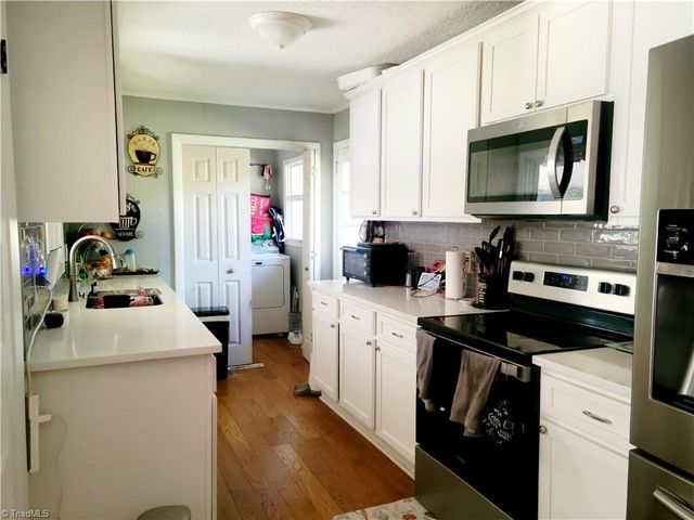 607 Duke Street, Thomasville, NC 27360