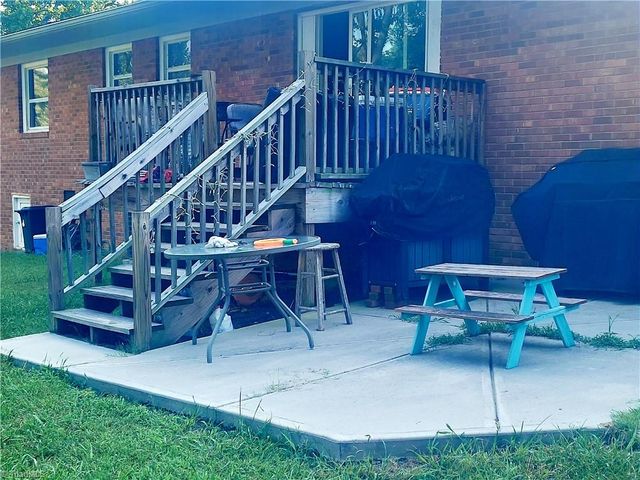 607 Duke Street, Thomasville, NC 27360