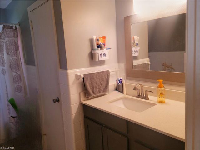 607 Duke Street, Thomasville, NC 27360