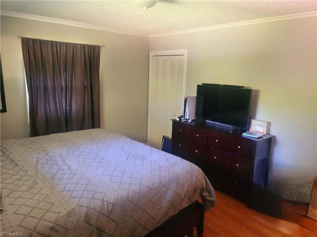 607 Duke Street, Thomasville, NC 27360
