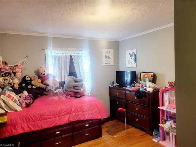 607 Duke Street, Thomasville, NC 27360