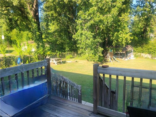 607 Duke Street, Thomasville, NC 27360