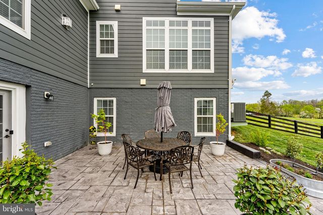 12446 BARREL OAK LN, Lovettsville, VA 20180