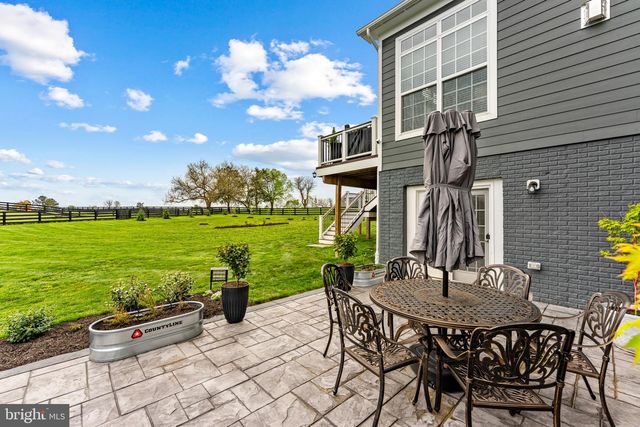 12446 BARREL OAK LN, Lovettsville, VA 20180