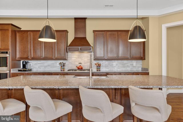 12446 BARREL OAK LN, Lovettsville, VA 20180