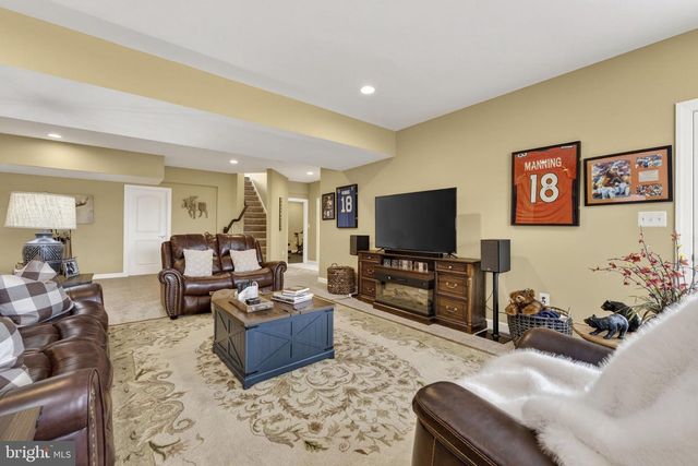 12446 BARREL OAK LN, Lovettsville, VA 20180