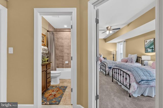 12446 BARREL OAK LN, Lovettsville, VA 20180