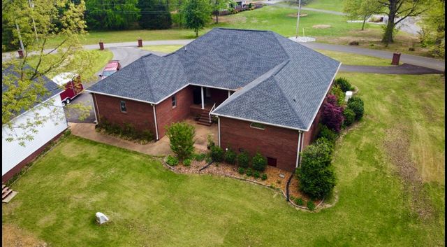 25 Max Dr, Paris, TN 38242