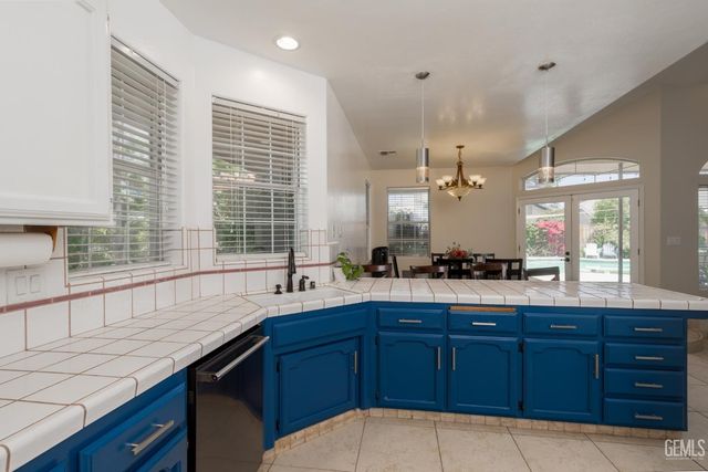 16016 Clarisse Street, Bakersfield, CA 93314