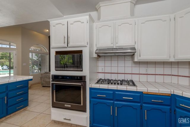 16016 Clarisse Street, Bakersfield, CA 93314